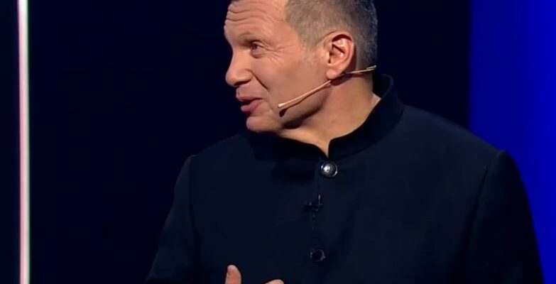 Соловьев