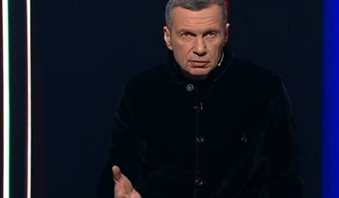 Воскресный вечер